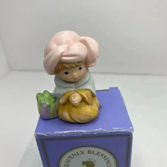 Vintage Avon Nativity Heavenly Blessings Melchior Magi Box 1986 Three Wise Men - Picture 2 of 10